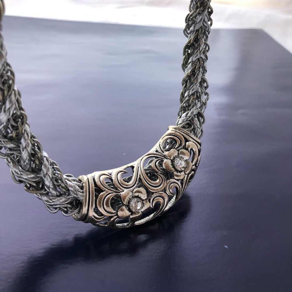 “Silver Springs” Elegant 2 tone Silver Floral Statement Necklace - Picture 6 of 11